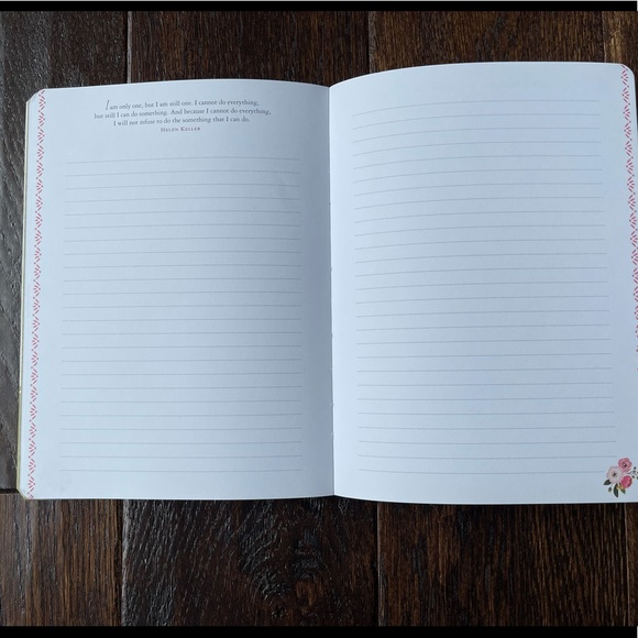 Ellie Claire Journals 🤩 - Picture 7 of 15